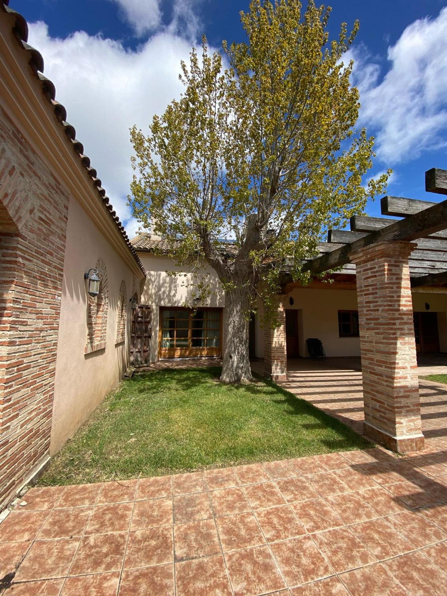 Casas Olmo Y Fresno Jardin Y Piscina A 17 Kilometros De Salamanca Exterior photo